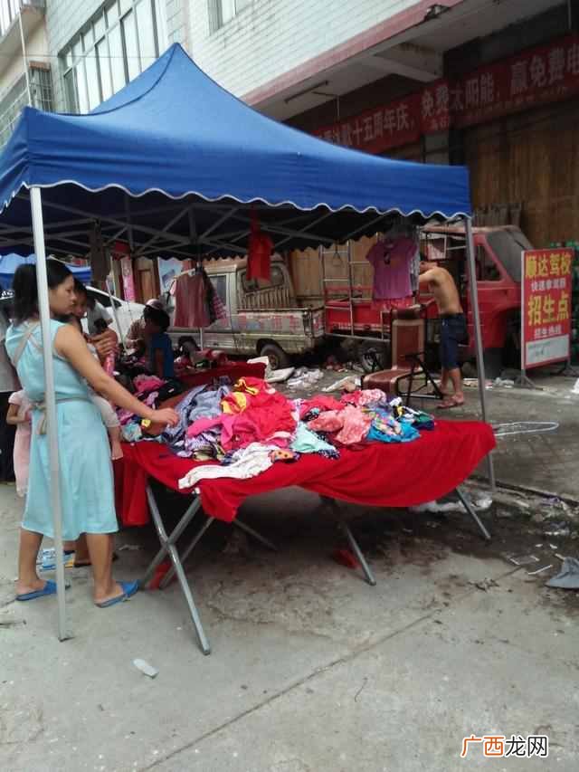 乡镇上摆摊卖什么好 在镇上摆摊什么最好卖