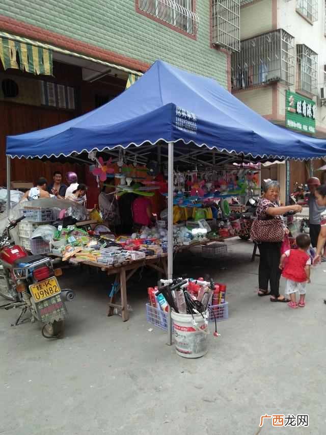 乡镇上摆摊卖什么好 在镇上摆摊什么最好卖