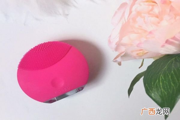 不同肤质如何选择luna洗脸仪 采用安全亲肤硅胶