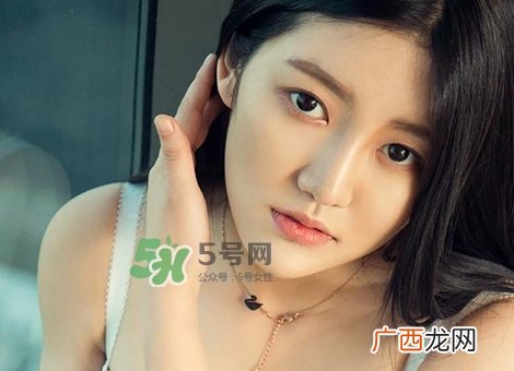 夏天胸闷是怎么回事?夏天胸闷怎么办?