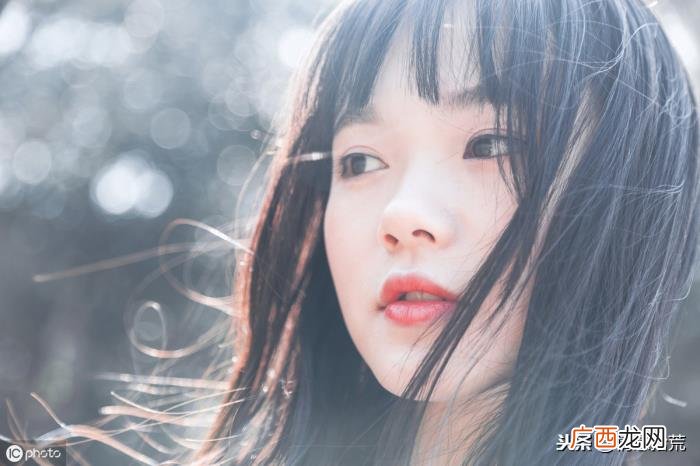 跟新加的女生聊天怎么开头，新加的女生聊天怎么开头
