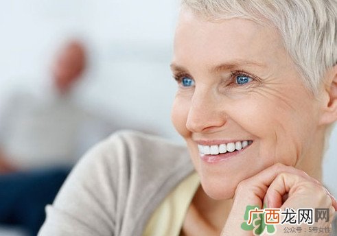 老年斑吃什么能去掉？如何预防老年斑