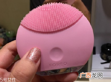 洁面仪有用吗？深层清洁就靠它