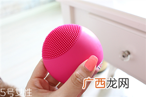 洁面仪可以和磨砂膏一起使用吗 洗脸的好帮手