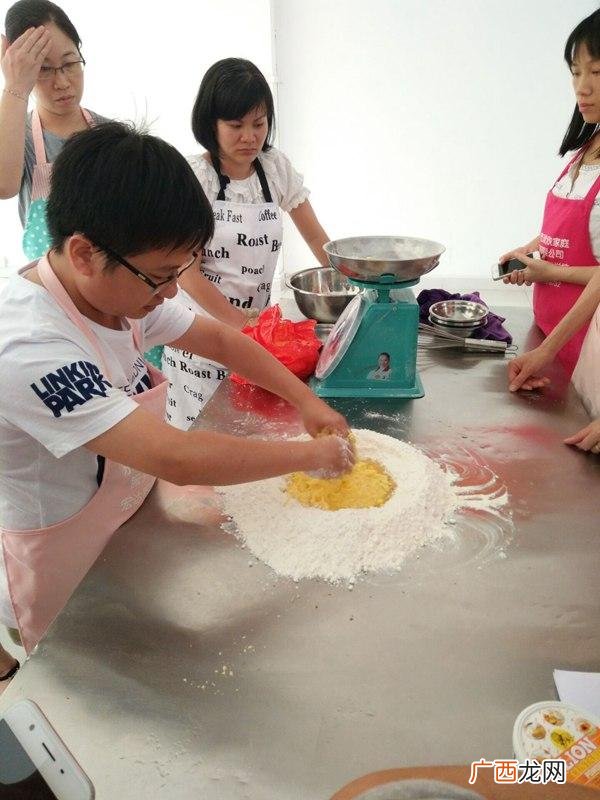15种最适合女性的职业 30岁女人学什么培训班