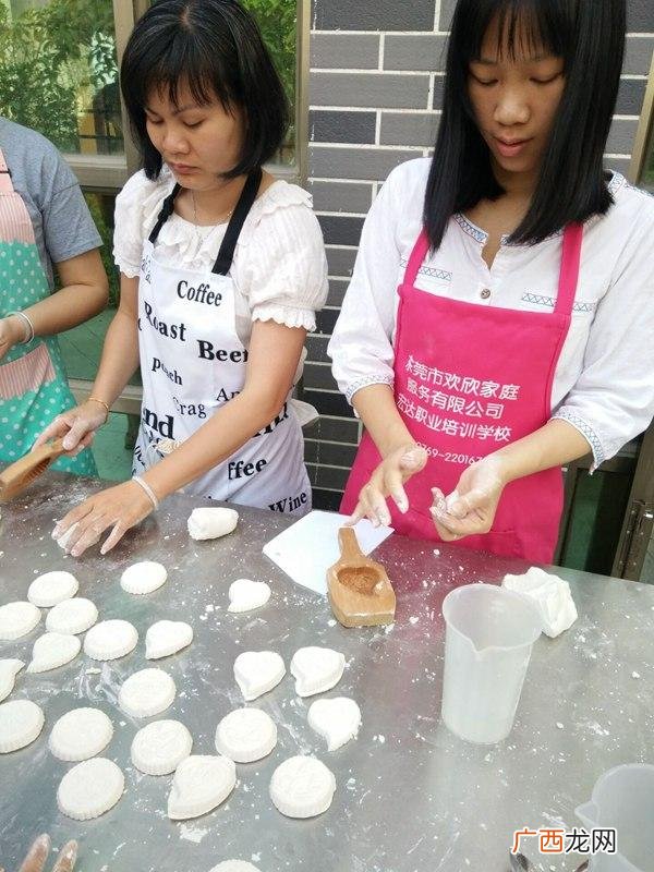 15种最适合女性的职业 30岁女人学什么培训班