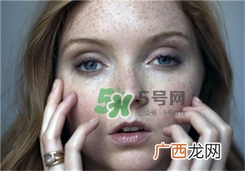 眼窝是什么地方?眼窝凹陷的原因