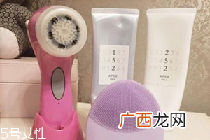 科莱丽和luna洁面仪对比区别 新一代洗脸神器