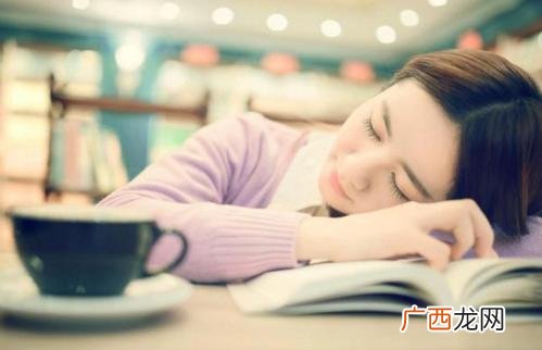 肯借钱给你的朋友 谁愿意借钱给我