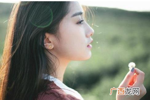 肯借钱给你的朋友 谁愿意借钱给我