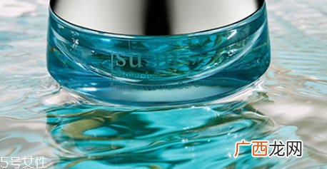 爽肤水可以天天用吗？来看看爽肤水的使用误区