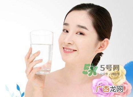 一直在喝水为什么还是嘴干_一直在喝水还是嘴干怎么办