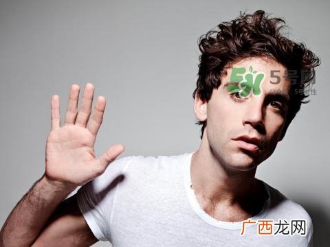阴茎上有个小疙瘩是怎么回事?如何保持阴茎包皮清洁