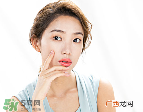 低血糖跟胖瘦有关系吗？低血糖跟血压有关系吗？