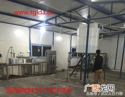 玻璃水利润有多大 玻璃水制售一体机多少钱一台