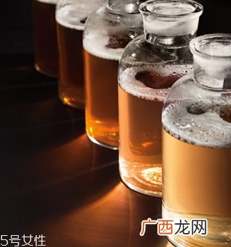 lamer海蓝之谜洁面凝露怎么用？
