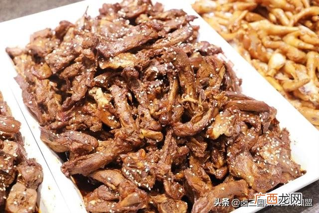 我是卤三国的加盟商 卤三国加盟费多少钱