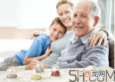 癫痫病发作如何采取急救？癫痫病有哪些并发症