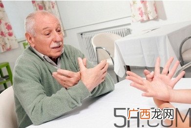 癫痫诱发因素有哪些？癫痫反复发作怎么办