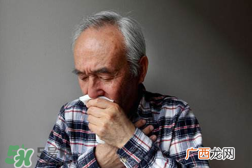 咳嗽不能吃什么东西？咳嗽应该补充什么营养素？