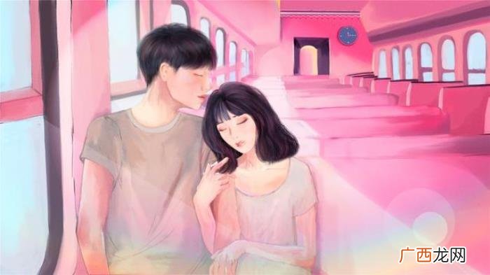 男女对视很久面无表情，面无表情的擦肩而过都是装的