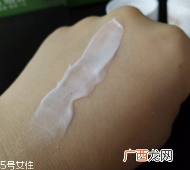 lamer海蓝之谜乳霜怎么用？比海蓝之谜面霜更清透