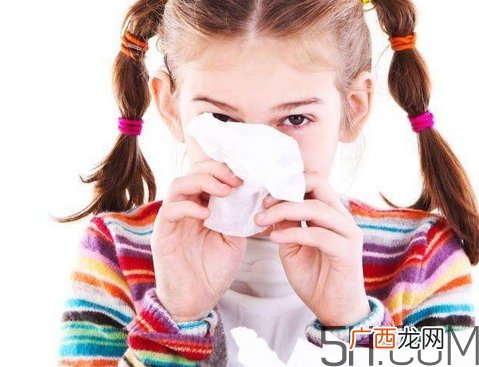 秋天咳嗽有痰是怎么回事_秋天咳嗽有痰怎么办