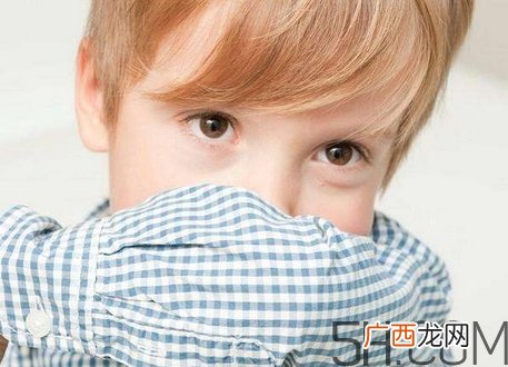 秋天咳嗽有痰是怎么回事_秋天咳嗽有痰怎么办