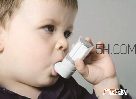 哮喘和肺气肿的区别哮喘和肺炎的区别