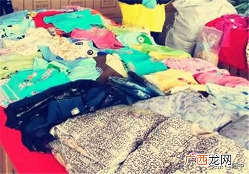 摆地摊批发什么能赚钱（现在摆地摊批发什么卖