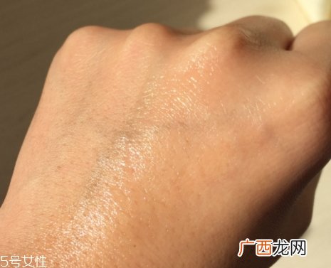 lamer海蓝之谜和赫莲娜哪个好?