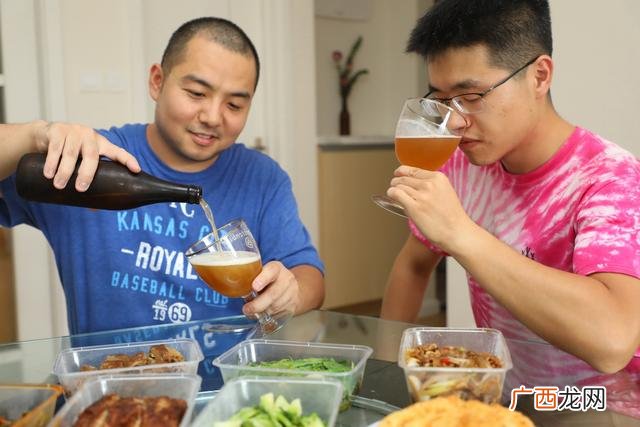啤酒机器设备全套多少钱,家庭酿啤酒设备一套多少钱