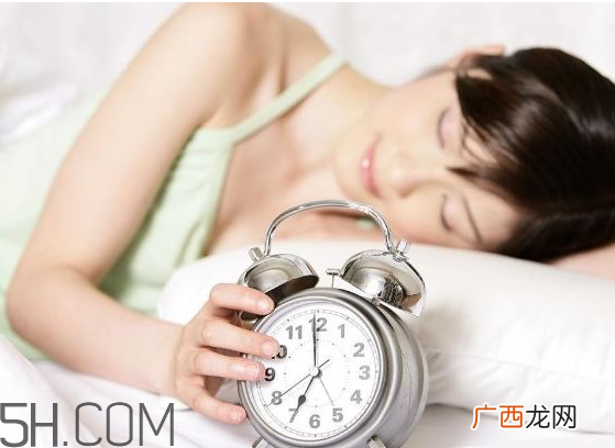 失眠的症状有哪些?经常运动后失眠会怎样?
