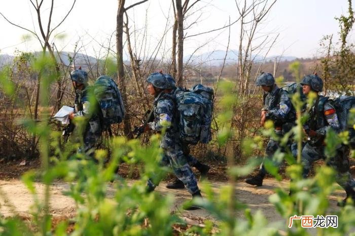 这7位超帅超励志的兵哥哥 男励志图