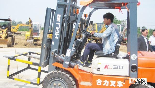 零基础学什么技术好,学历低学什么技术最有前景男生