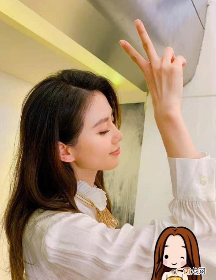 刘诗诗全家照，刘诗诗全家出游
