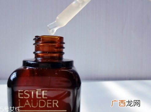 雅诗兰黛精华和眼霜怎么用？其实是有先后顺序的