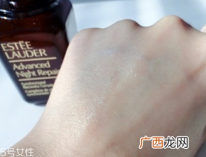 雅诗兰黛精华和眼霜怎么用？其实是有先后顺序的