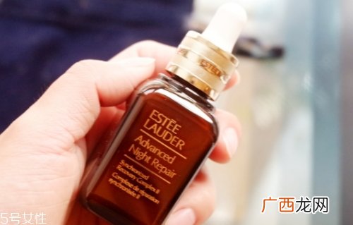 雅诗兰黛精华和眼霜怎么用？其实是有先后顺序的