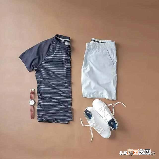 男生短裤配什么上衣（夏季男生短裤适合搭配哪