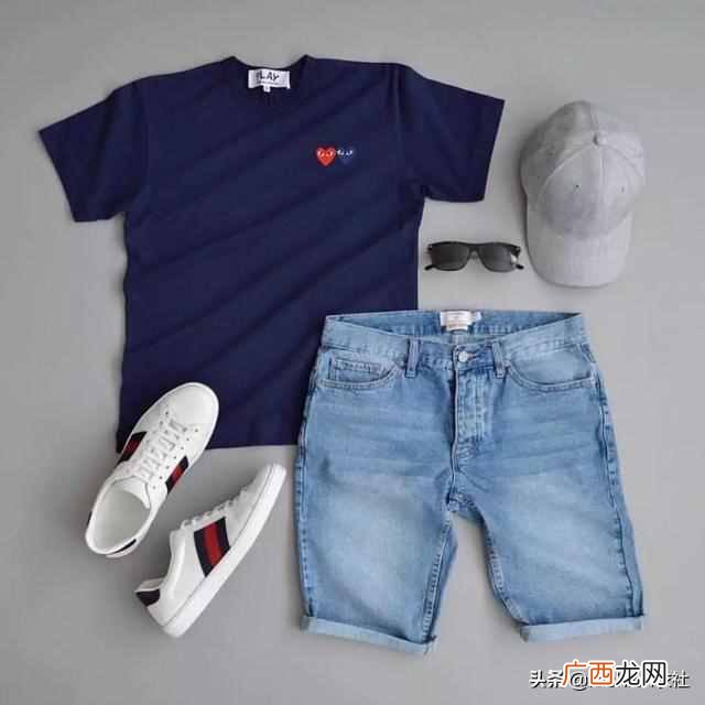 男生短裤配什么上衣（夏季男生短裤适合搭配哪
