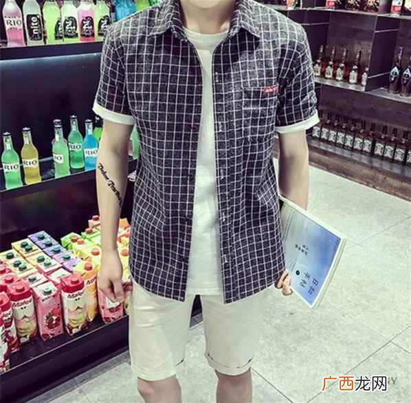 男生短裤配什么短袖（男士短裤搭配哪些上衣好