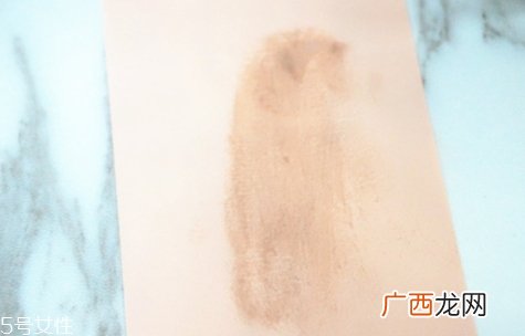 雅诗兰黛精华液怎么样 为大家做一个评测