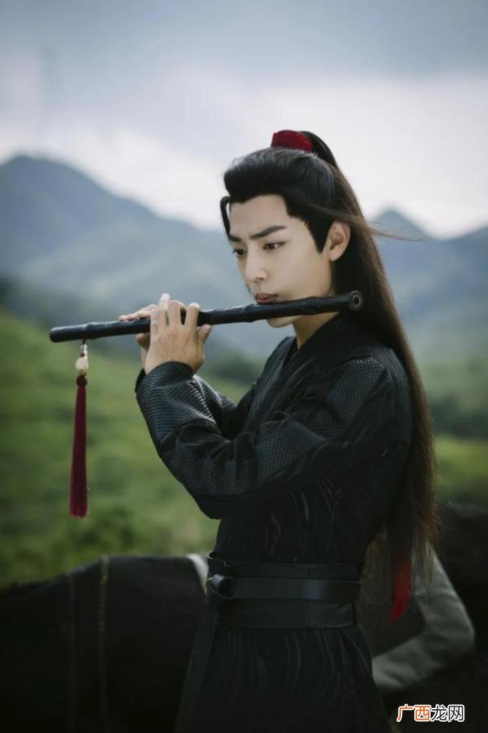 李易峰是流量明星吗，李易峰、肖战、王一博、易烊千玺代表的是流量明星