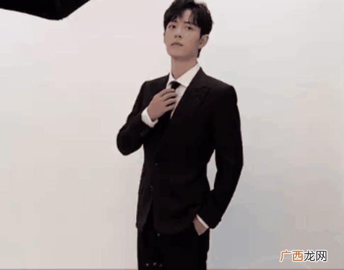 领带舞肖战，肖战打领带简直绝了