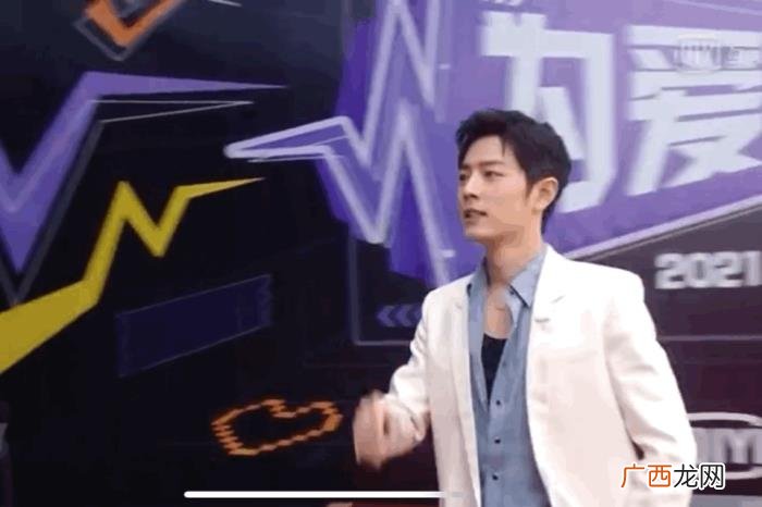 领带舞肖战，肖战打领带简直绝了