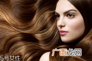 头皮屑为什么治不好？有可能是马拉色菌病