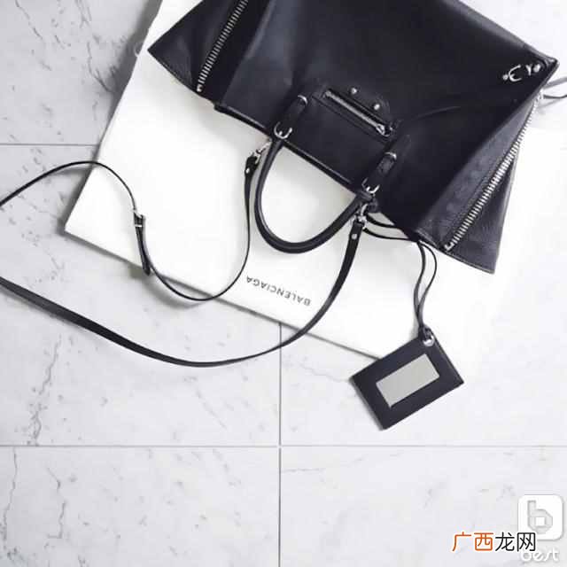 巴黎世家是什么牌子(巴黎世家哪些包包受欢迎
