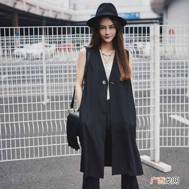 西装马甲配什么衣服好看（女生西装马甲怎么搭