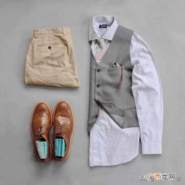 西装马甲搭配指南 西装马甲配什么衣服好看